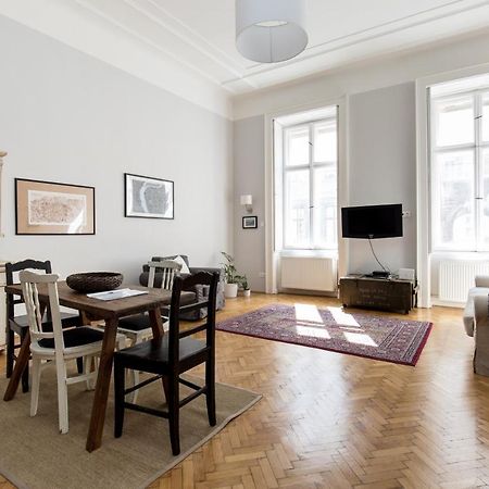 King Rustik & Central Apartment Budapest Exterior photo