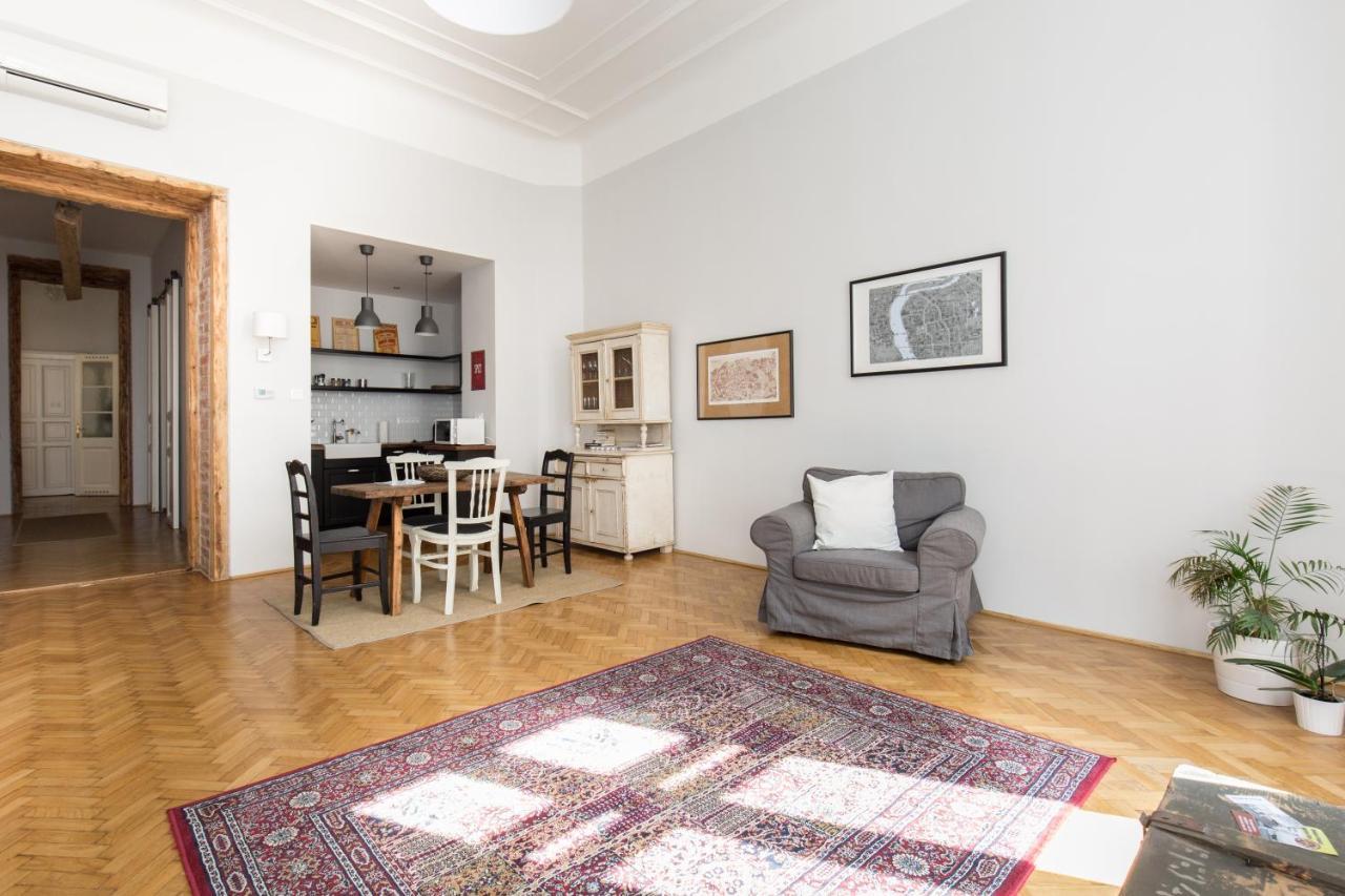 King Rustik & Central Apartment Budapest Exterior photo